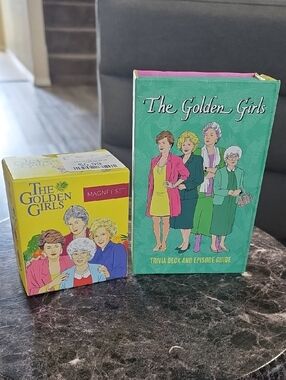 Trivia Deck & Magnet Set - Green, Yellow